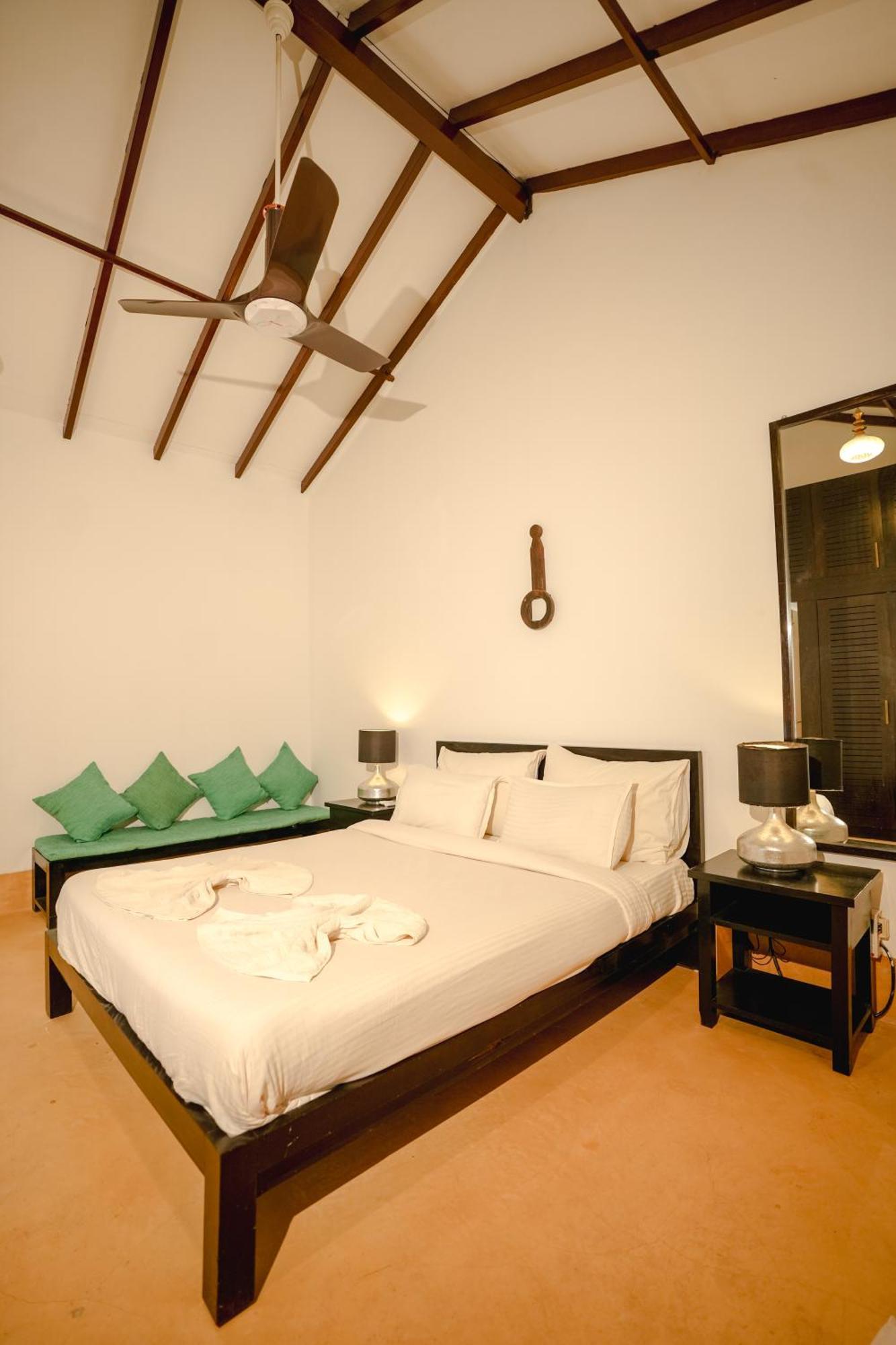 Villa M - Solitude 2 Candolim Goa 3Bhk, Pool Facing, Near Beach, Free Breakfast, Free Wifi And Prime Location Dış mekan fotoğraf