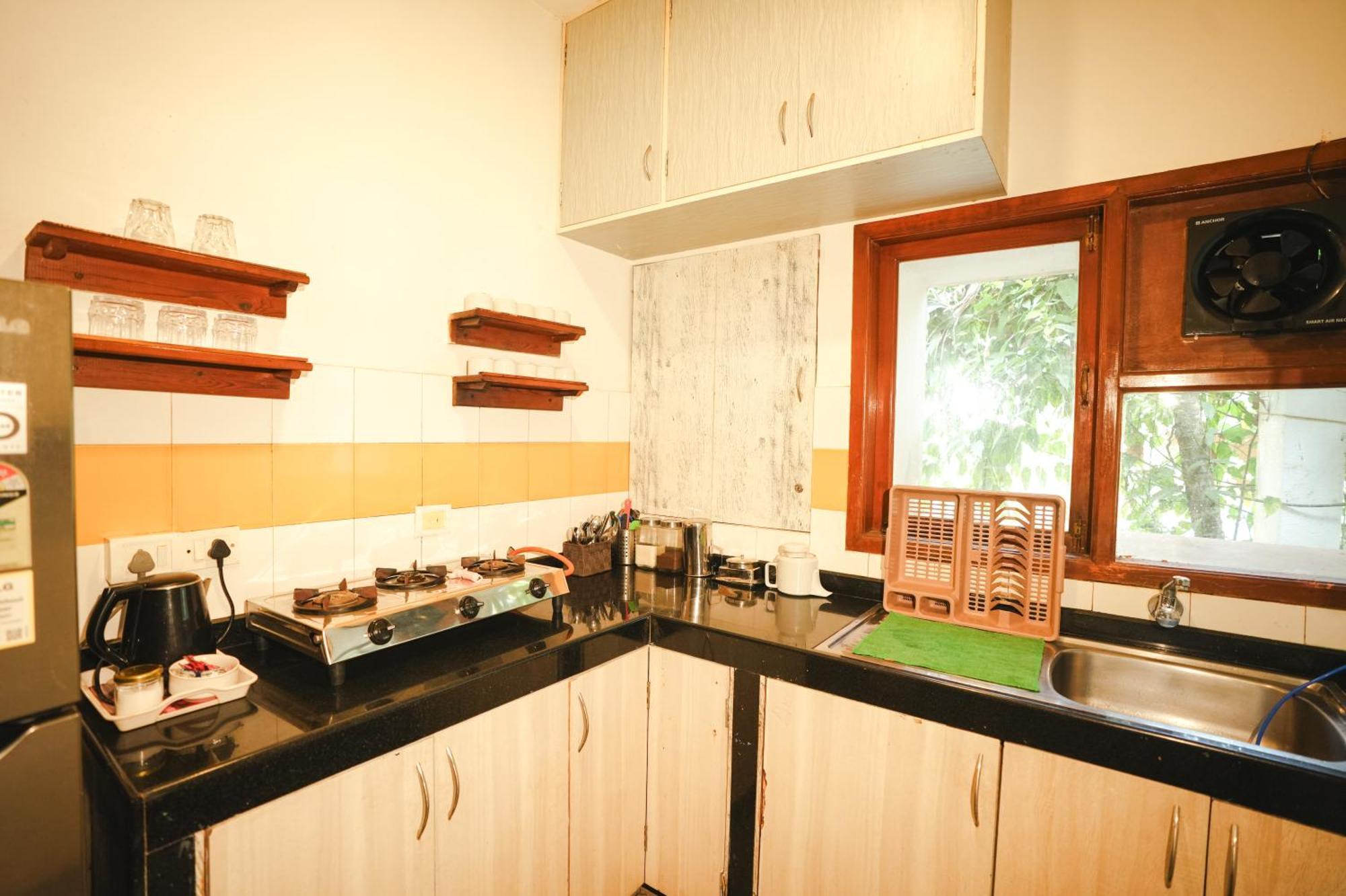 Villa M - Solitude 2 Candolim Goa 3Bhk, Pool Facing, Near Beach, Free Breakfast, Free Wifi And Prime Location Dış mekan fotoğraf