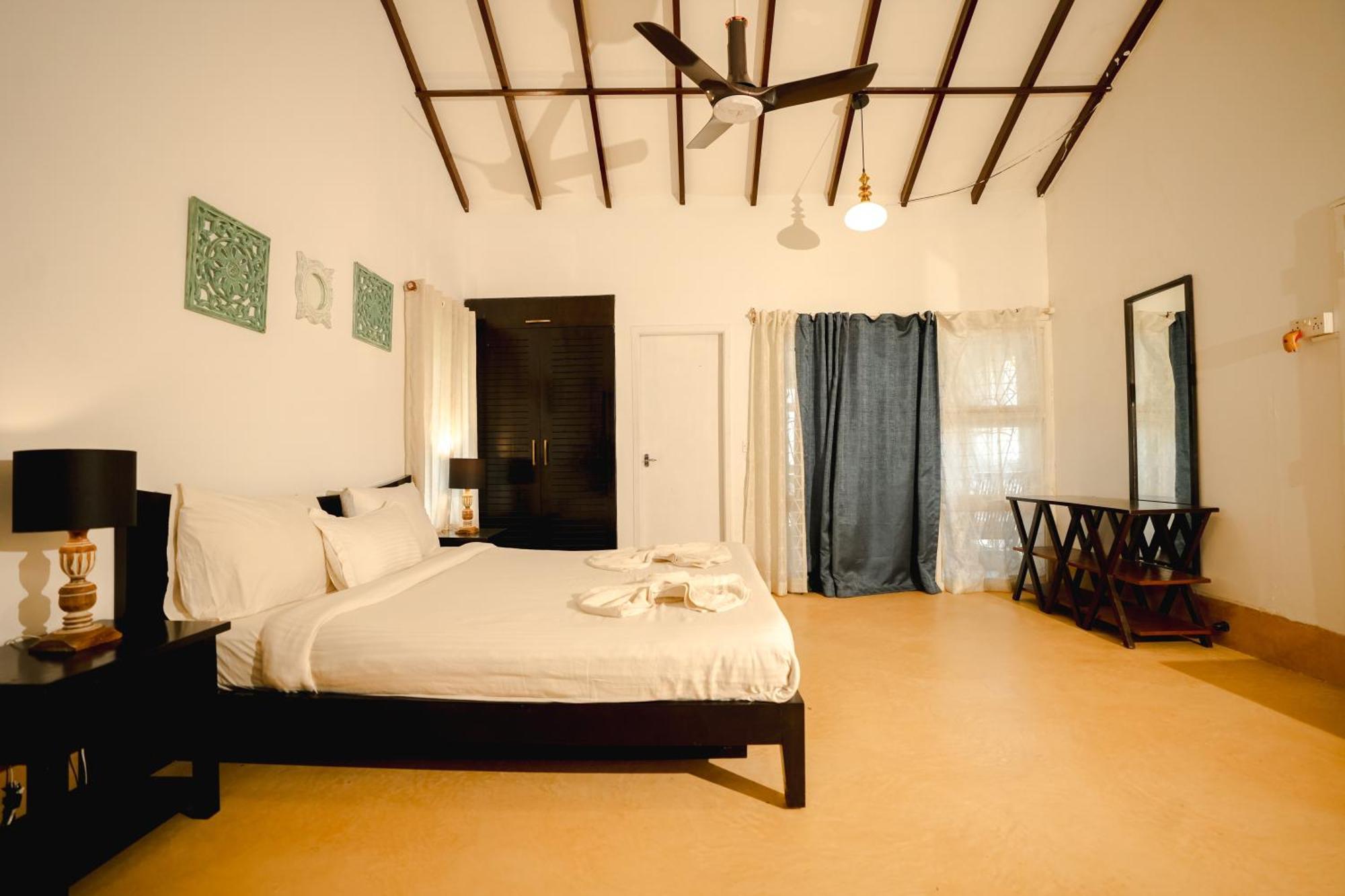 Villa M - Solitude 2 Candolim Goa 3Bhk, Pool Facing, Near Beach, Free Breakfast, Free Wifi And Prime Location Dış mekan fotoğraf