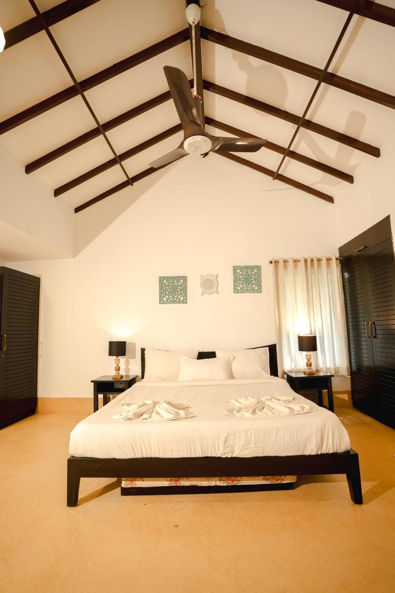 Villa M - Solitude 2 Candolim Goa 3Bhk, Pool Facing, Near Beach, Free Breakfast, Free Wifi And Prime Location Dış mekan fotoğraf
