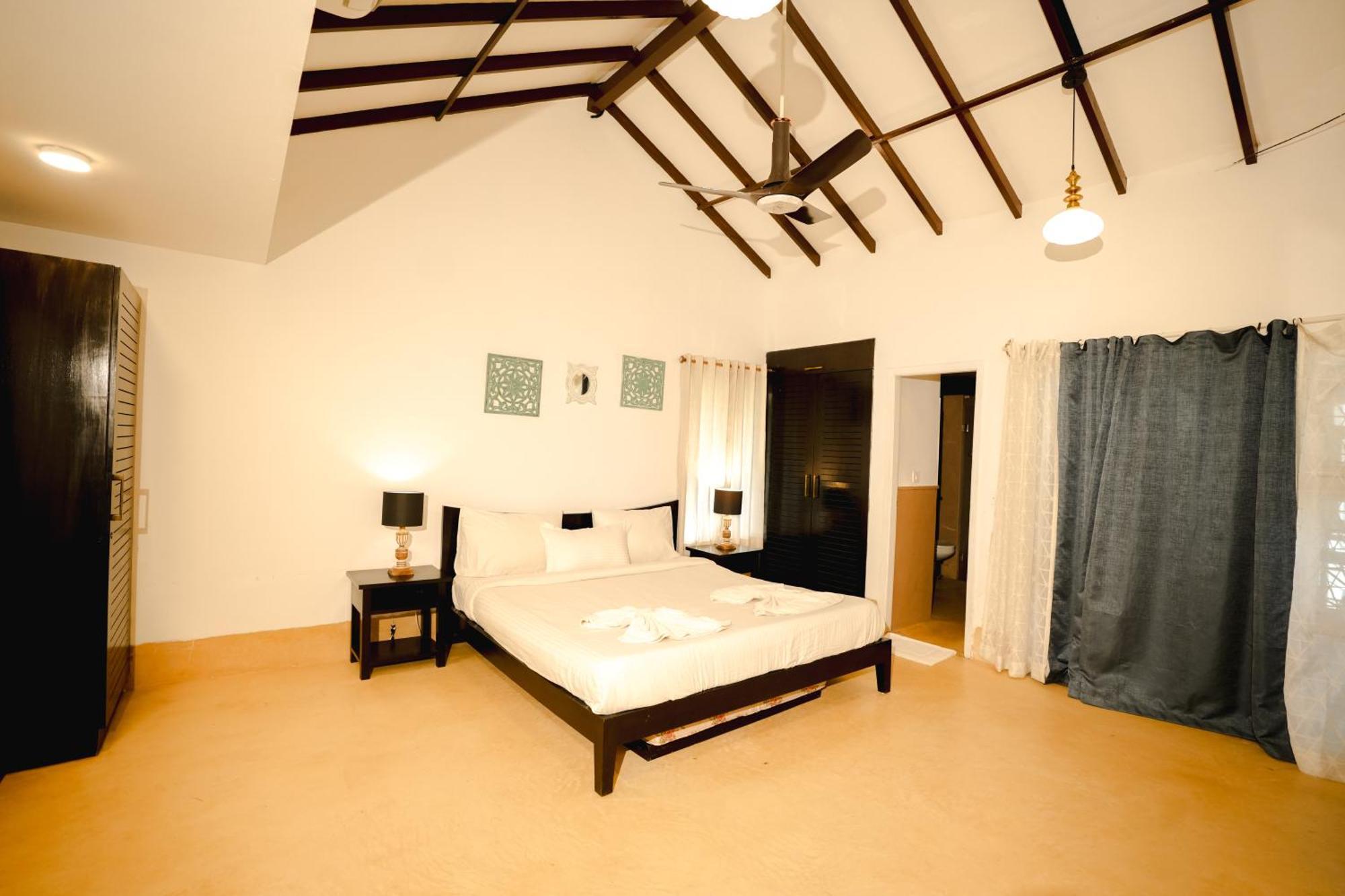 Villa M - Solitude 2 Candolim Goa 3Bhk, Pool Facing, Near Beach, Free Breakfast, Free Wifi And Prime Location Dış mekan fotoğraf