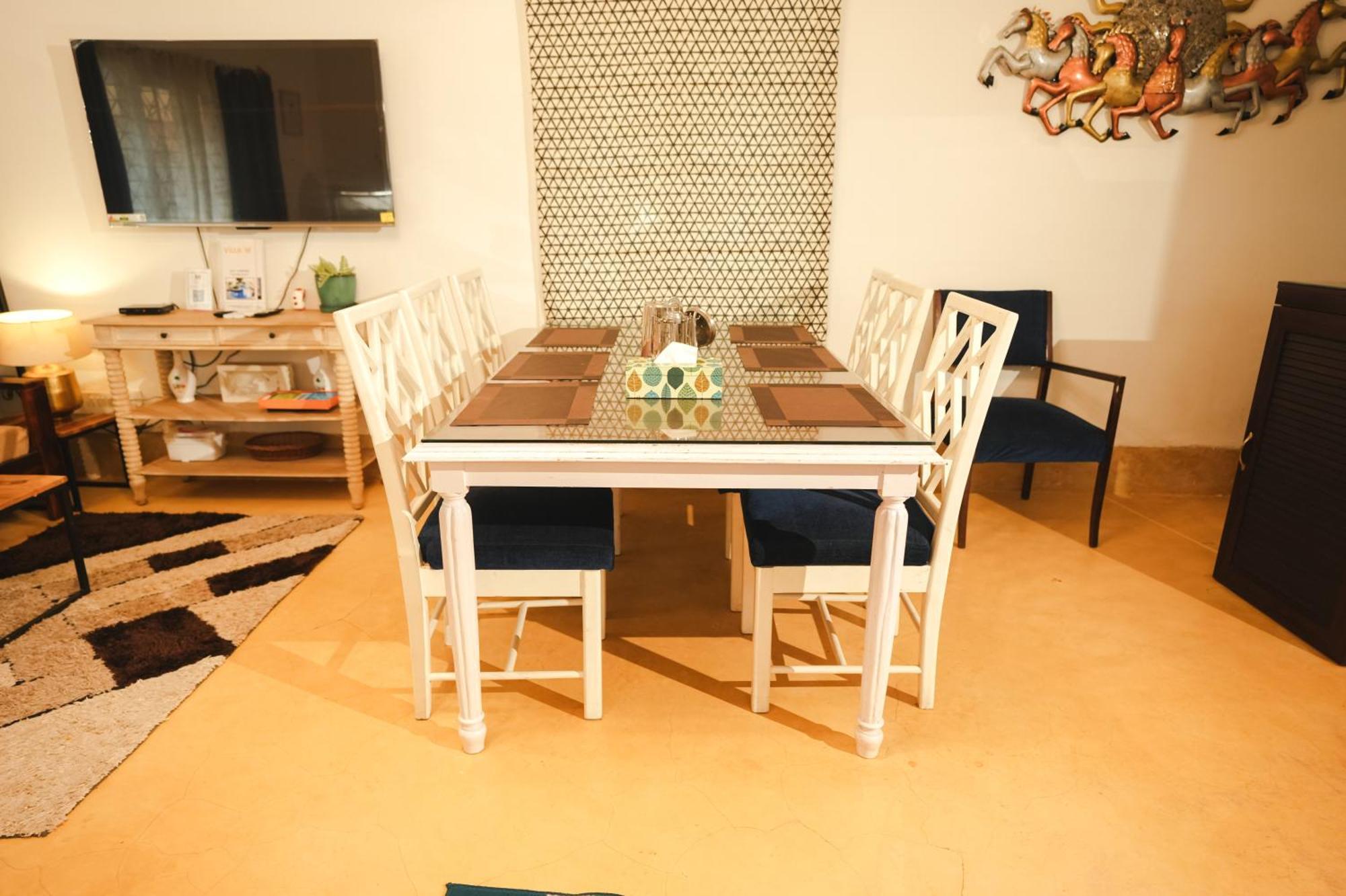 Villa M - Solitude 2 Candolim Goa 3Bhk, Pool Facing, Near Beach, Free Breakfast, Free Wifi And Prime Location Dış mekan fotoğraf