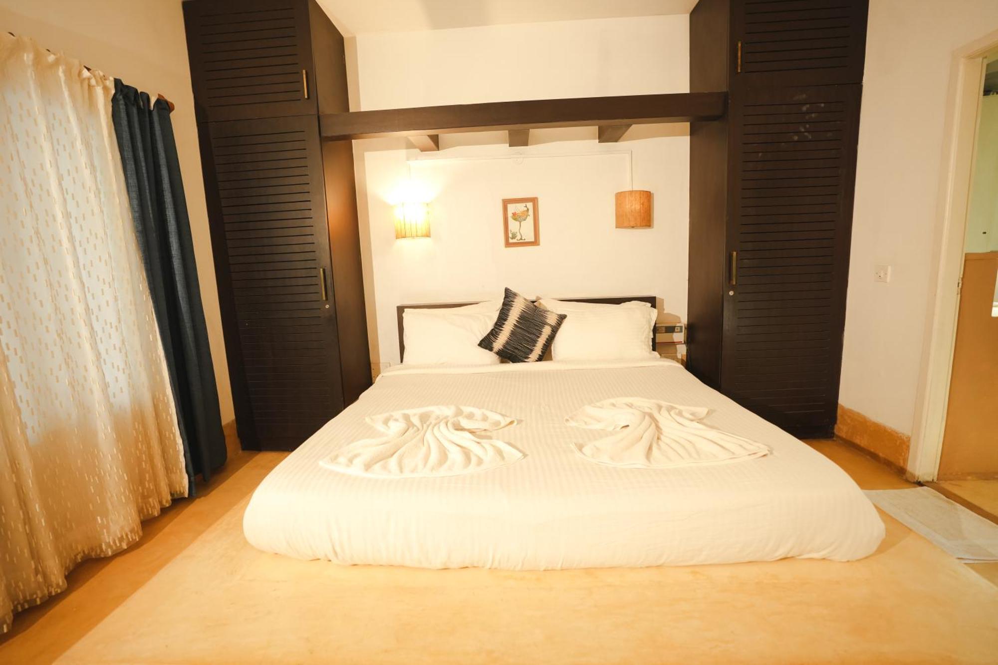 Villa M - Solitude 2 Candolim Goa 3Bhk, Pool Facing, Near Beach, Free Breakfast, Free Wifi And Prime Location Dış mekan fotoğraf