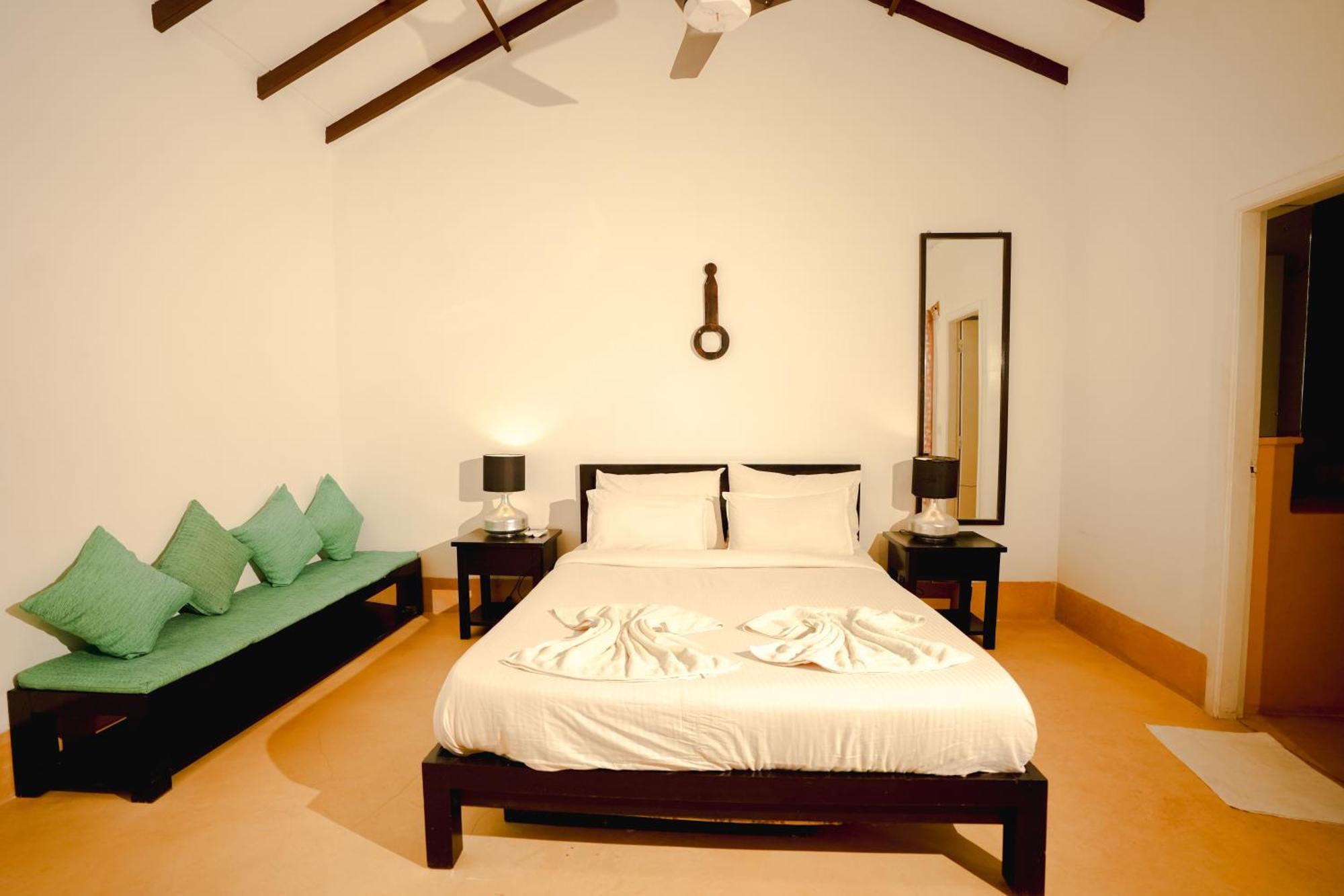 Villa M - Solitude 2 Candolim Goa 3Bhk, Pool Facing, Near Beach, Free Breakfast, Free Wifi And Prime Location Dış mekan fotoğraf