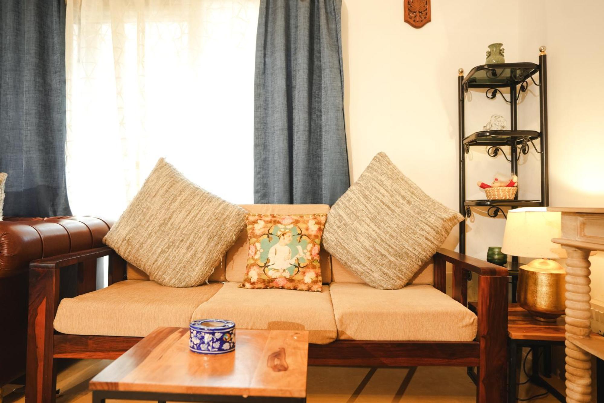 Villa M - Solitude 2 Candolim Goa 3Bhk, Pool Facing, Near Beach, Free Breakfast, Free Wifi And Prime Location Dış mekan fotoğraf